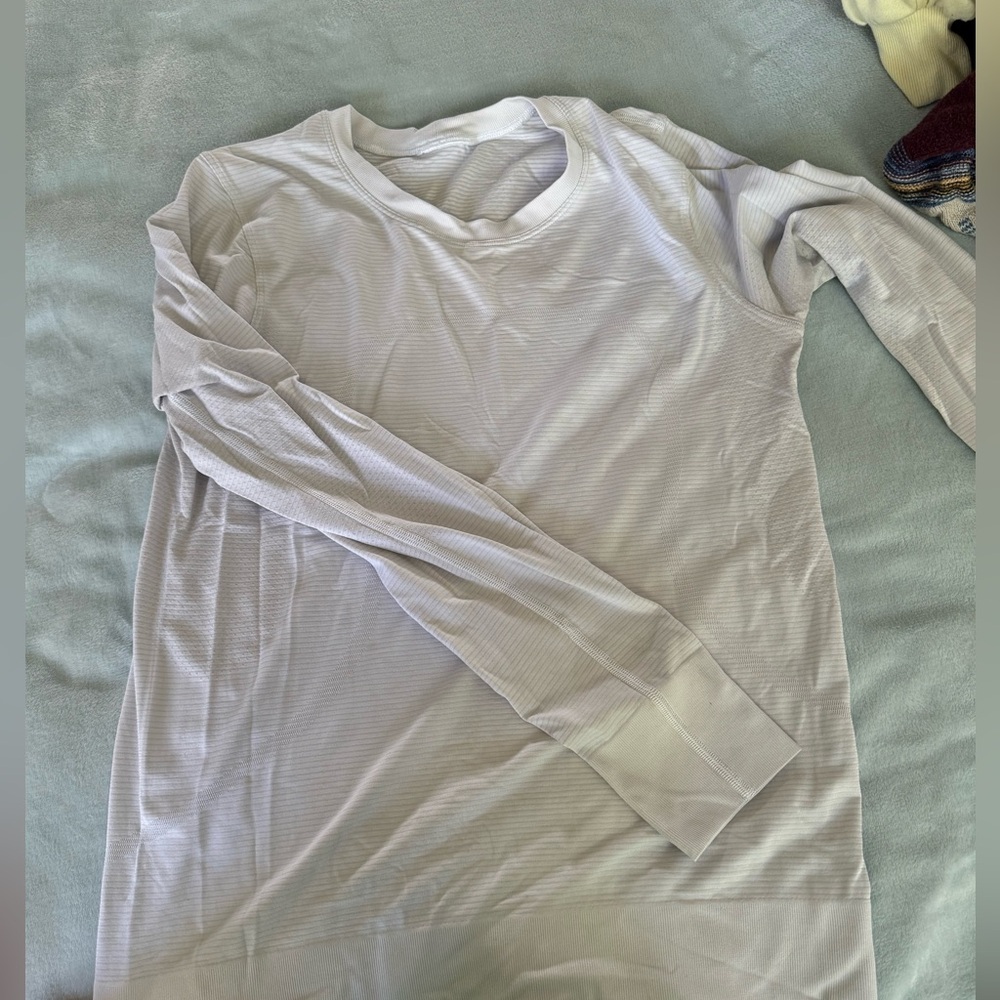 White Size 8 LuLulemon long sleeve swiftly tech
